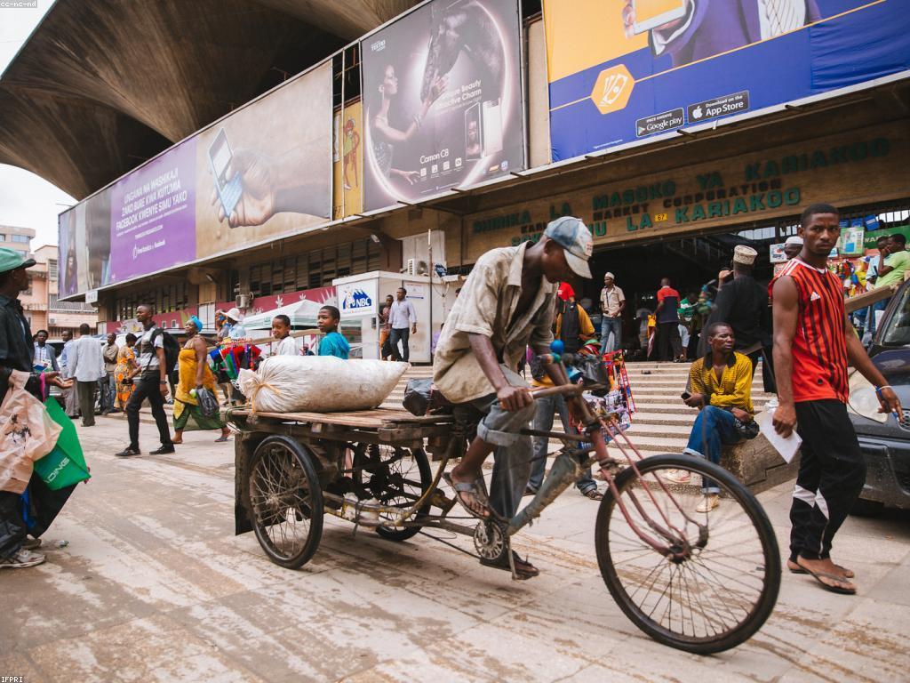 និន្នាការថ្មីនៃព័ត៌មានទីផ្សារ: ការប្រែប្រួលនិងប្រព័ន្ធបច្ចេកវិទ្យា